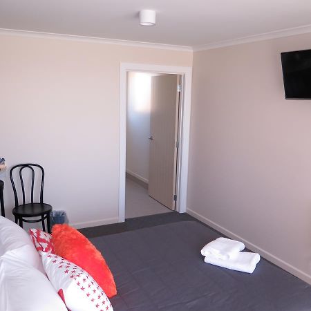 Wheels And Reels Accommodation Mossburn Exterior photo
