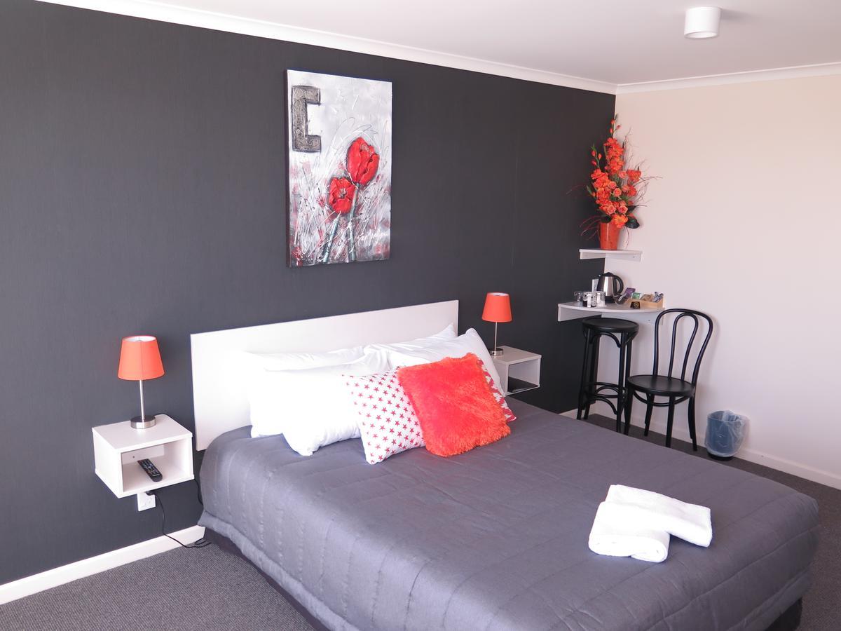 Wheels And Reels Accommodation Mossburn Exterior photo